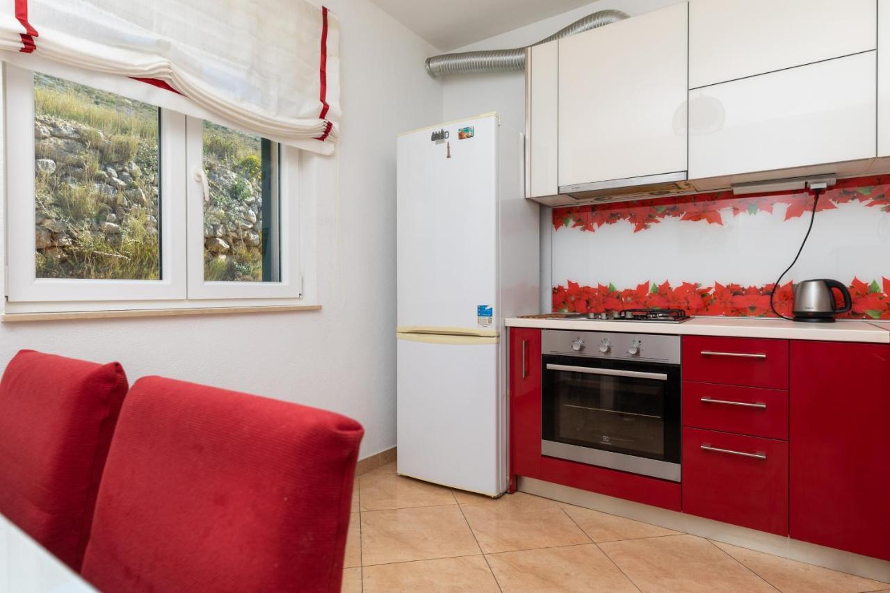Apartments With A Parking Space Dugi Rat, Omis - 19516 エクステリア 写真