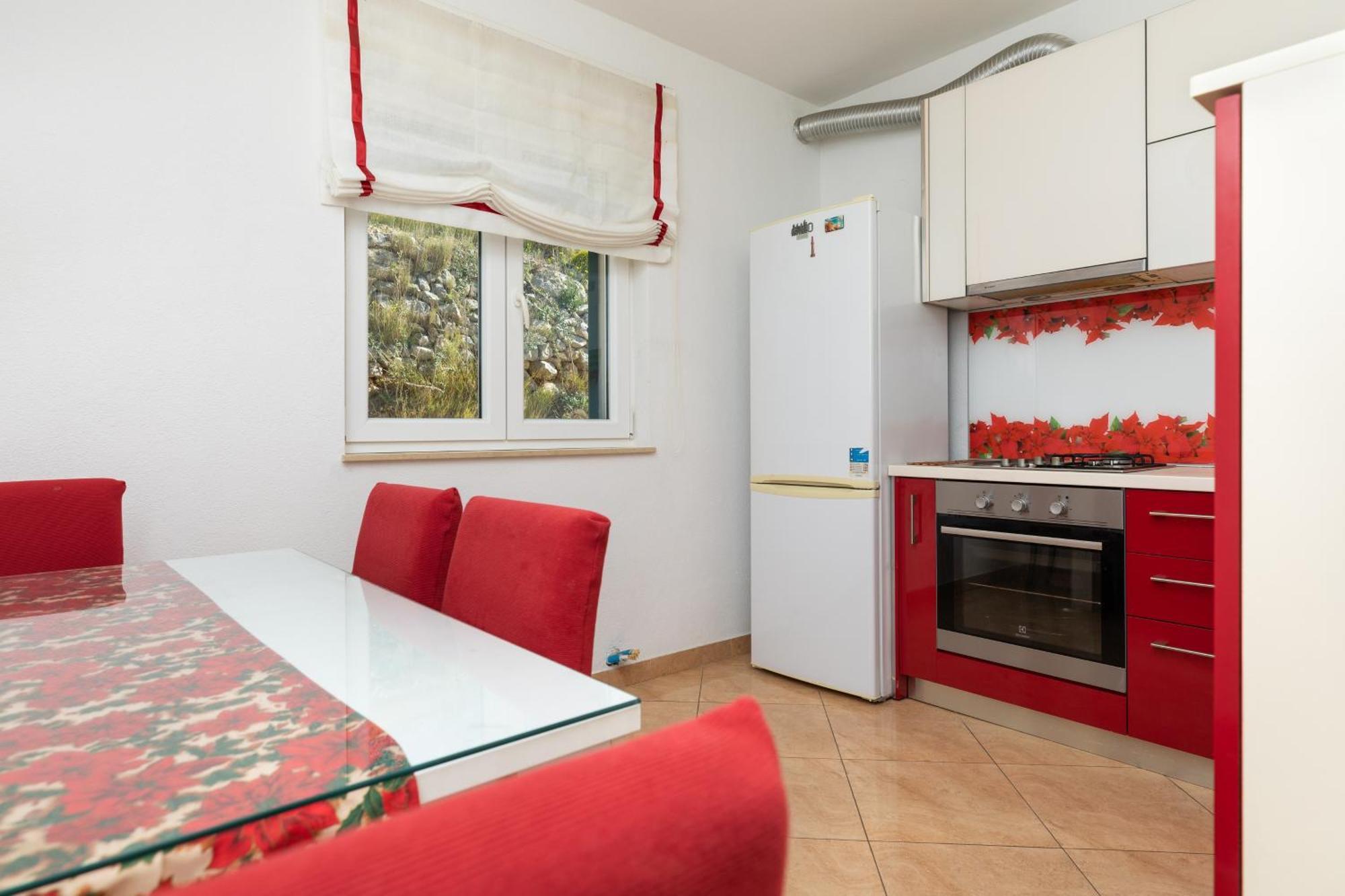 Apartments With A Parking Space Dugi Rat, Omis - 19516 部屋 写真